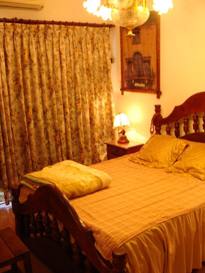 Hotel Aeropuerto Monte Grande Buitenkant foto